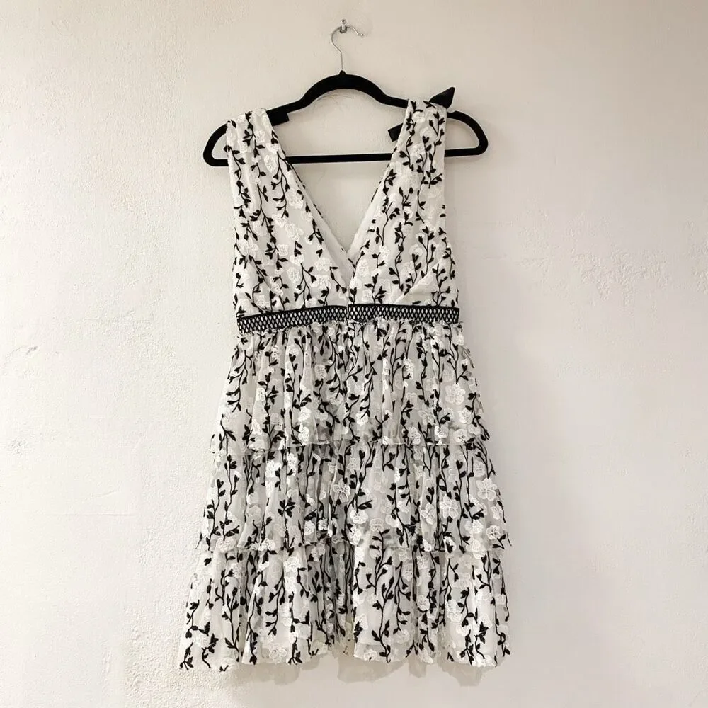 Bardot Embroidered Tiered Mini Dress in Black White Size 6